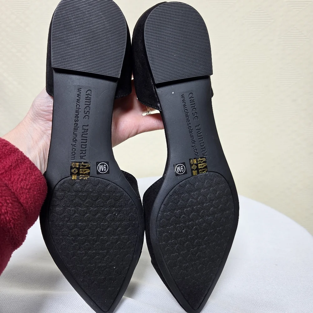 NIB Chinese Laundry Eternal Love Flats Size-9